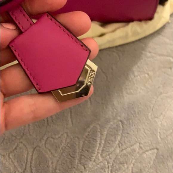 Fendi 3 jours in magenta! - Picture 5 of 12
